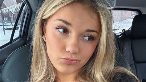 TikTok star Breckie Hill has previously claimed that she has been the victim of malicious leaks of her private data three times, and has received phone calls from strangers after her mobile number was published online. . Breckie hill shower videos